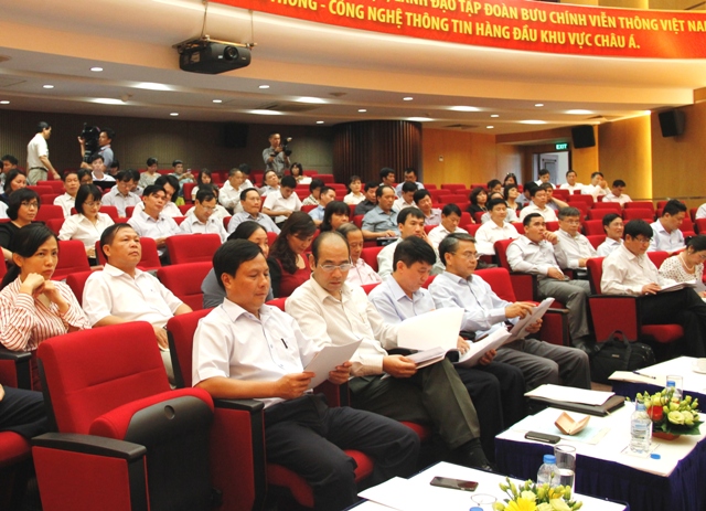 Các đại biểu dự Hội nghị.