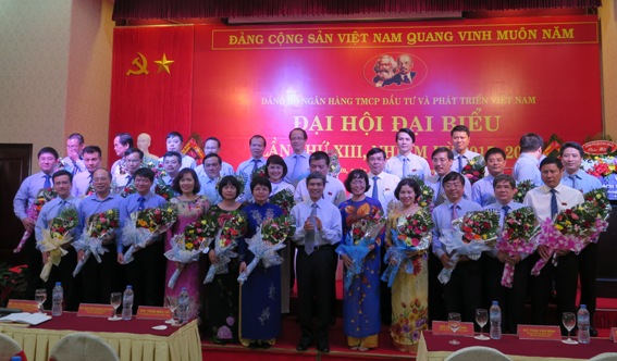 BCH Đảng bộ nhiệm kỳ 2015 - 2020 ra mắt Đại hội