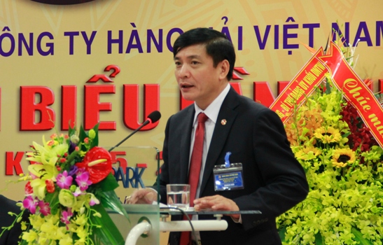 Đồng chí Bùi Văn Cường - Ủy viên dự khuyết Trung ương Đảng, Bí thư Đảng ủy Khối Doanh nghiệp Trung ương phát biểu tại Đại hội