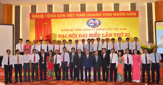 BCH Đảng bộ nhiệm kỳ 2015 - 2020 ra mắt đại hội