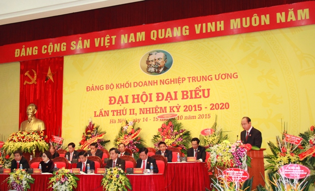 Đồng chí Đặng Hùng Minh, Ủy viên Ban Thường vụ, Chủ nhiệm Ủy ban Kiểm tra Đảng ủy Khối trình bày Báo cáo thẩm tra tư cách đại biểu.
