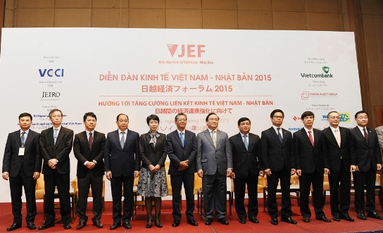 Các đại biểu tham dự tại Diễn đàn