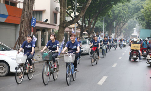 diễu hành tuyên truyền