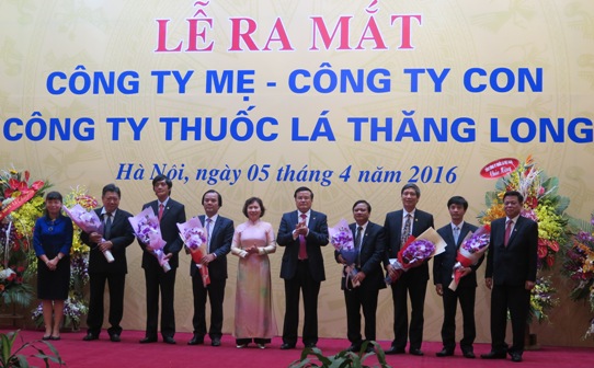 Ra mắt Công ty mẹ - con Công ty Thuốc lá Thăng Long