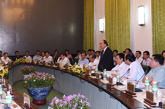 Thủ tướng Nguyễn Xuân Phúc chủ trì cuộc họp.