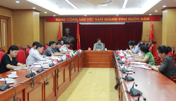 Đồng chí Trần Hữu Bình – Phó Bí thư Đảng ủy Khối Doanh nghiệp Trung ương, Trưởng Ban Chỉ đạo Cuộc vận động chủ trì buổi làm việc