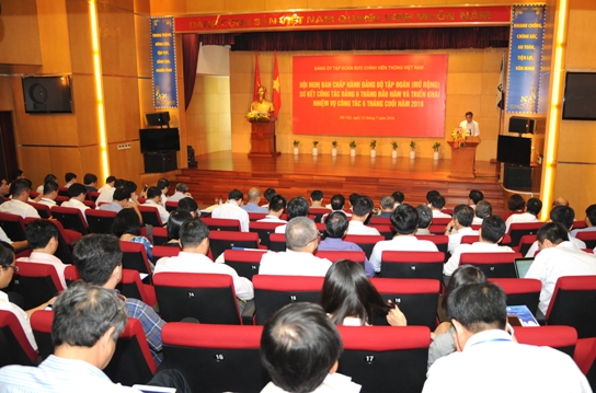 Các đại biểu dự Hội nghị.