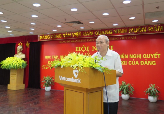 GS.TS Lê Hữu Nghĩa - Phó Chủ tịch Hội đồng Lý luận Trung ương truyền đạt các chuyên đề của Nghị quyết Đại hội đại biểu toàn quốc lần thứXII