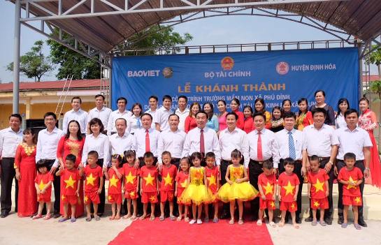 Khánh thành trường mầm non đạt chuẩn quốc gia tại xã Phú Đình