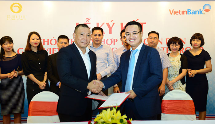 Lãnh đạo hai bên ký kết thỏa thuận hợp tác