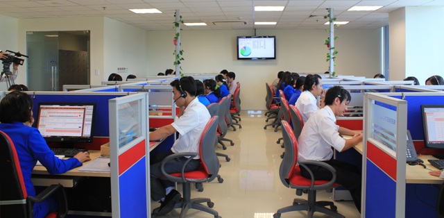 Tiếp nhận và xử lý thông tin khách hàng.