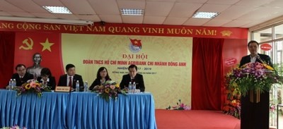 Phó Bí thư thường trực Đảng ủy Agribank, đ/c Nguyễn Trọng Chiến ghi nhận cố gắng, của Chi đoàn TNCS Hồ Chí Minh Agribank CN Đông Anh trong những năm qua.