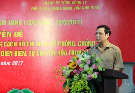 đồng chí Phạm Tấn Công - Phó Bí thư Đảng ủy Khối DNTW, Bí thư Đảng ủy Cơ quan Đảng ủy Khối DNTW phát biểu tại Hội nghị