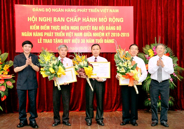 Hội nghị Ban Chấp hành Đảng bộ VDB mở rộng.