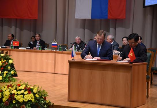 Lễ ký Bản ghi nhớ giữa Petrovietnam và Zarubezhneft