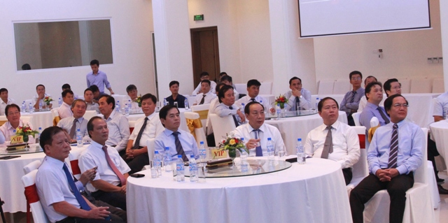 Các đại biểu dự buổi Lễ.