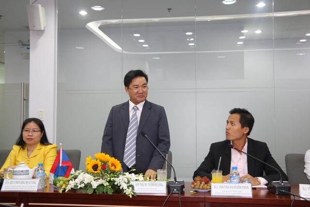 Đoàn cán bộ cấp cao