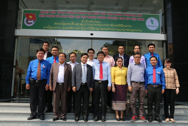 chụp ảnh lưu niệm