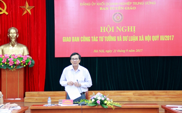 Đồng chí Trần Thanh Khê - Ủy viên Ban Thường vụ, Trưởng Ban Tuyên giáo Đảng ủy Khối chủ trì Hội nghị.