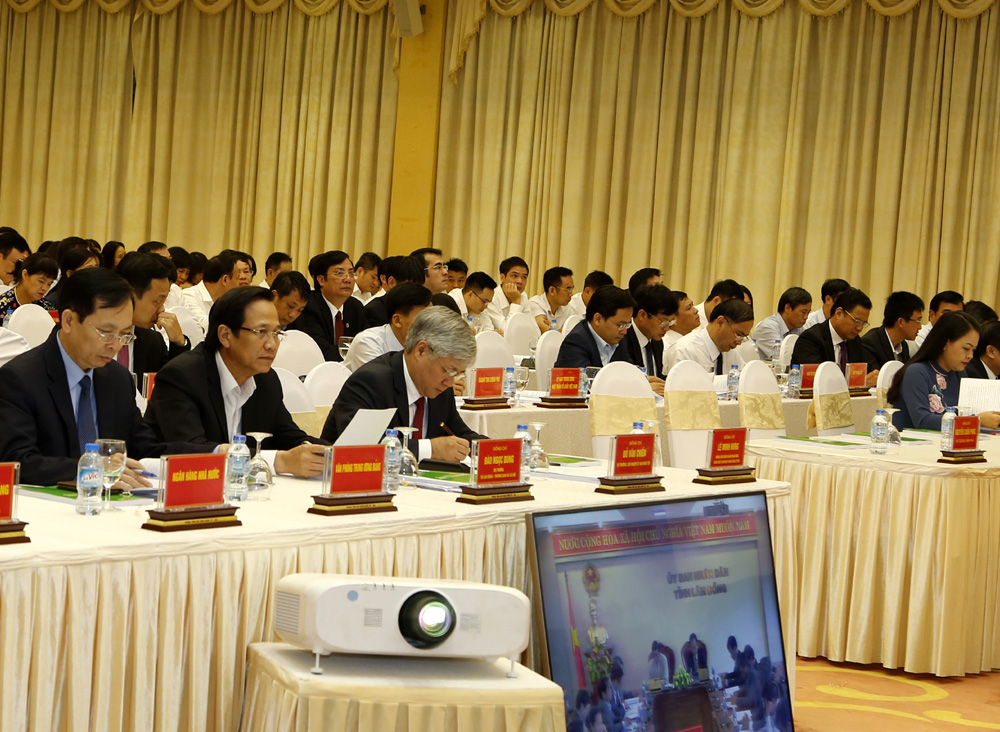 Các đại biểu dự Hội nghị.