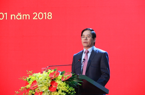 Đồng chí Phạm Viết Thanh - Ủy viên BCH Trung ương Đảng, Bí thư Đảng ủy Khối DNTW phát biểu chỉ đạo tại Hội nghị