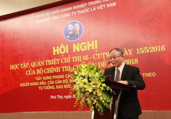 GS.Hoàng Chí Bảo truyền đạt các nội dung quan trọng của Chỉ thị 05