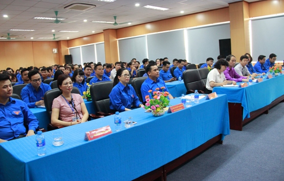 Các đại biểu tham dự chương trình