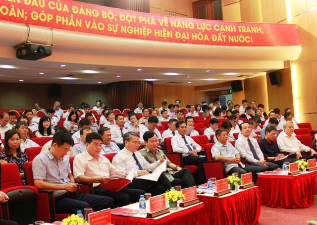 Các đại biểu dự Hội nghị.