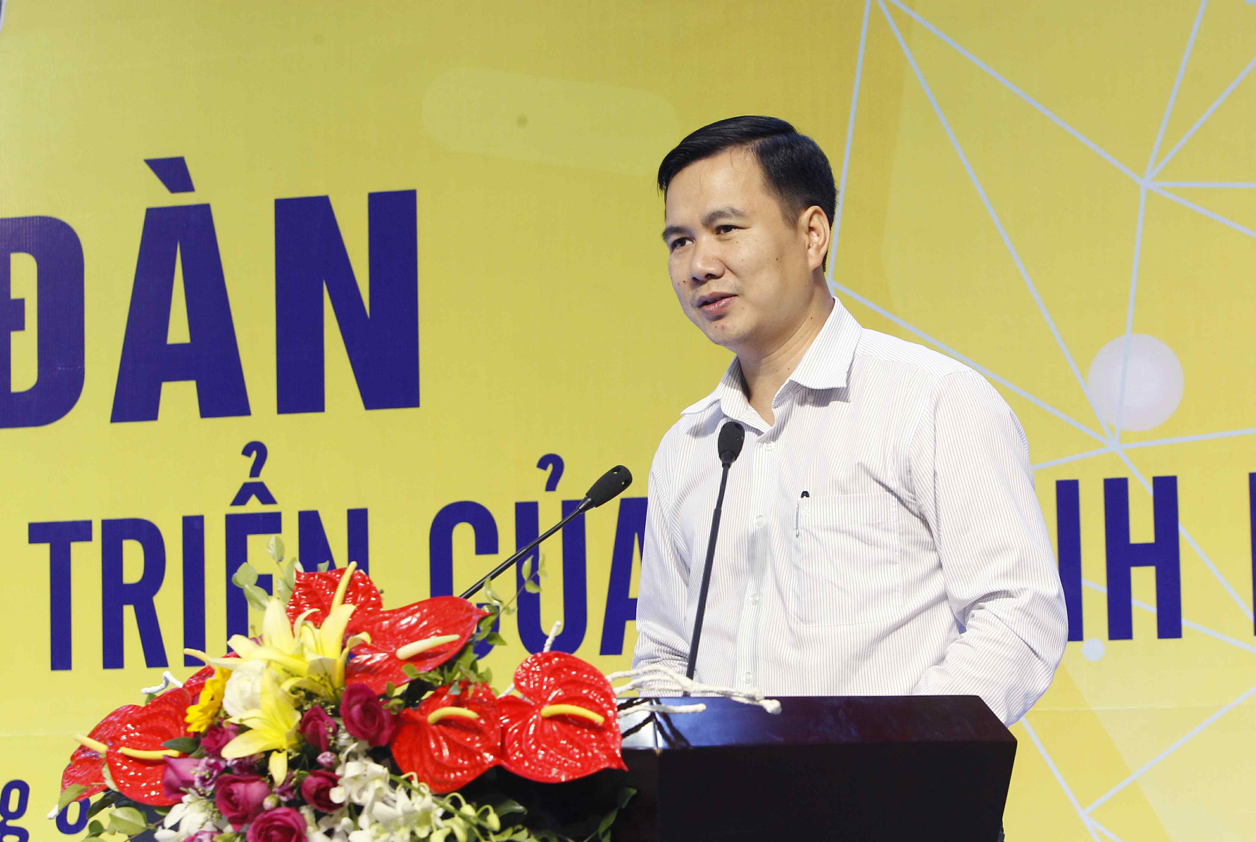 Đồng chí Bùi Thế Duy, Thứ Trưởng Bộ Khoa học và Công nghệ chia sẻ tại Diễn đàn “Đổi mới, sáng tạo vì sự phát triển của doanh nghiệp” do Đoàn Khối tổ chức