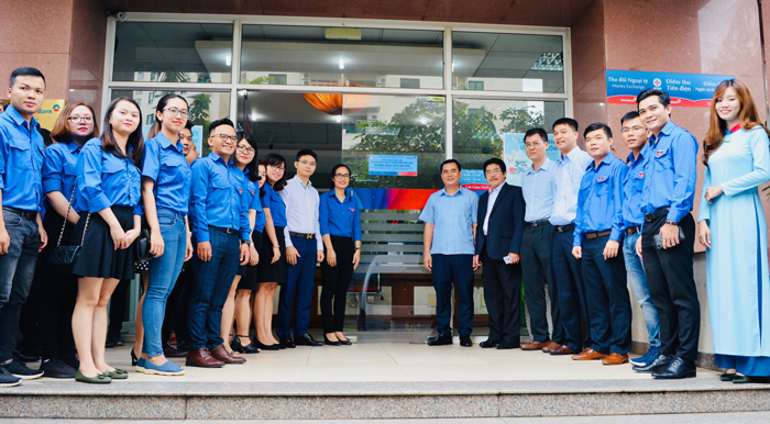 Lễ gắn biển công trình “Phòng Giao dịch thanh niên kiểu mẫu” tại PGD An Phú - VietinBank Thủ Thiêm