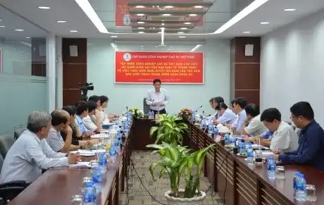 đồng chí Cao Đức Phát - Ủy viên Trung ương Đảng, Phó trưởng Ban thường trực Ban Kinh tế Trung ương làm việc với VRG