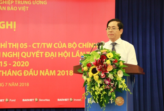 Đồng chí Phạm Viết Thanh - Bí thư Đảng ủy Khối Doanh nghiệp Trung ương phát biểu tại Hội nghị sơ kết 2 năm thực hiện Chỉ thị 05-CT/TW của Bộ Chính trị của Đảng ủy Tập đoàn Bảo Việt