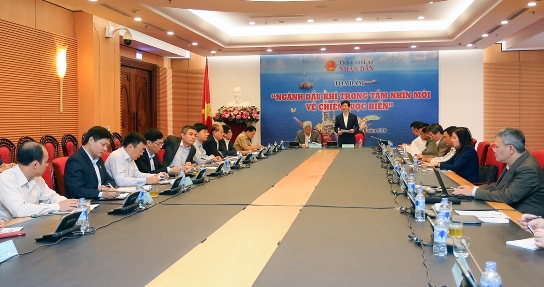 Toàn cảnh Tọa đàm “Ngành Dầu khí trong tầm nhìn mới về chiến lược biển”