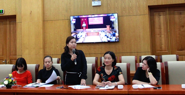 Đại biểu tham luận tại Hội nghị.