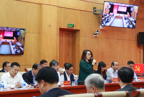 Các đại biểu thảo luận tại Hội nghị