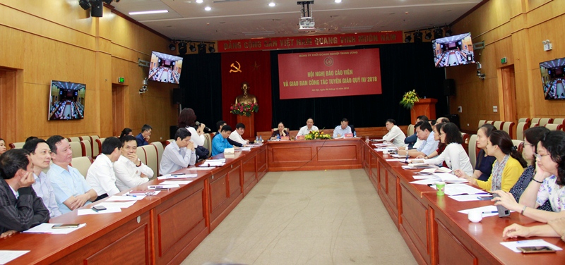 Toàn cảnh Hội nghị.