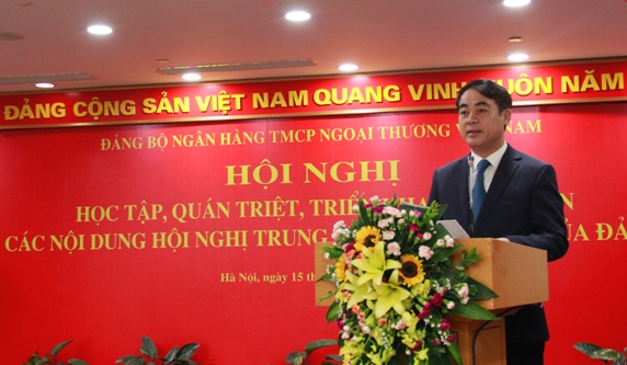 đồng chí Nghiêm Xuân Thành - Bí thư Đảng ủy, Chủ tịch HĐQT Vietcombank phát biểu tại Hội nghị