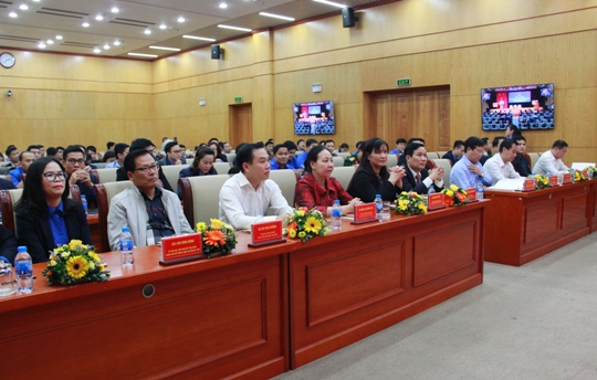 Các đại biểu tham dự Hội nghị