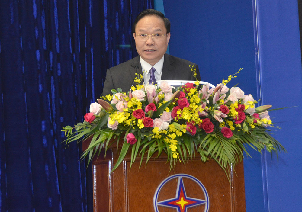 Đồng chí Lê Văn Châu - Phó Bí thư Đảng ủy Khối Doanh nghiệp Trung ương phát biểu chỉ đạo tại Hội nghị