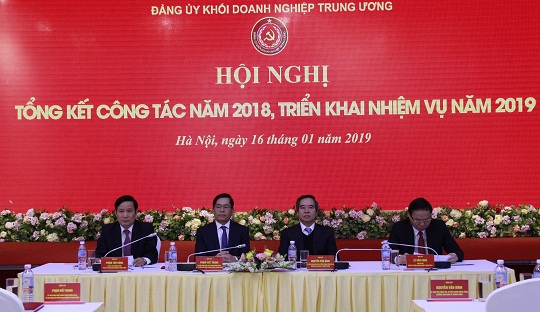 Các đồng chí chủ trì Hội nghị.