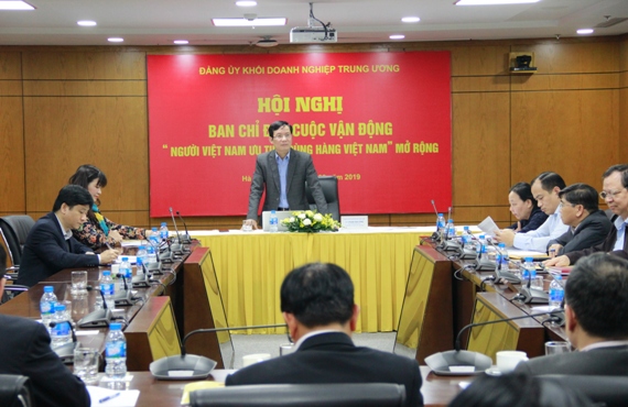 Đồng chí Phạm Tấn Công - Phó Bí thư Thường trực, Trưởng Ban Chỉ đạo Cuộc Vận động “Người Việt Nam ưu tiên dùng hàng Việt Nam” của Đảng ủy Khối DNTW chủ trì buổi làm việc