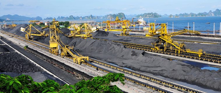 Tập đoàn CN Than & Khoáng sản Việt Nam áp dụng khoa học công nghệ mới trong quy trình sàng tuyển, nâng cao chất lượng khai thác than.