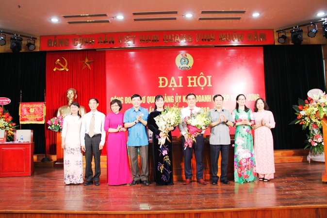 Ra mắt Ban Chấp hành Công đoàn Cơ quan Đảng ủy Khối nhiệm kỳ 2019 – 2024.