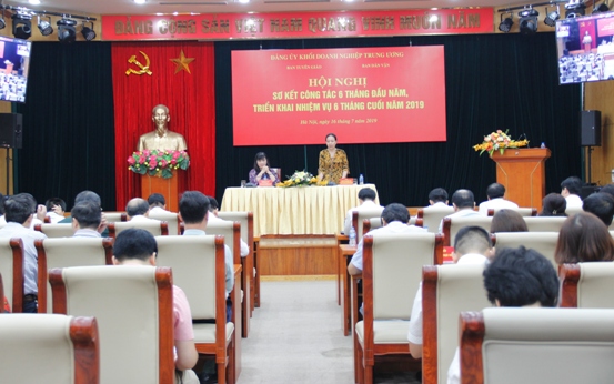 Toàn cảnh Hội nghị.