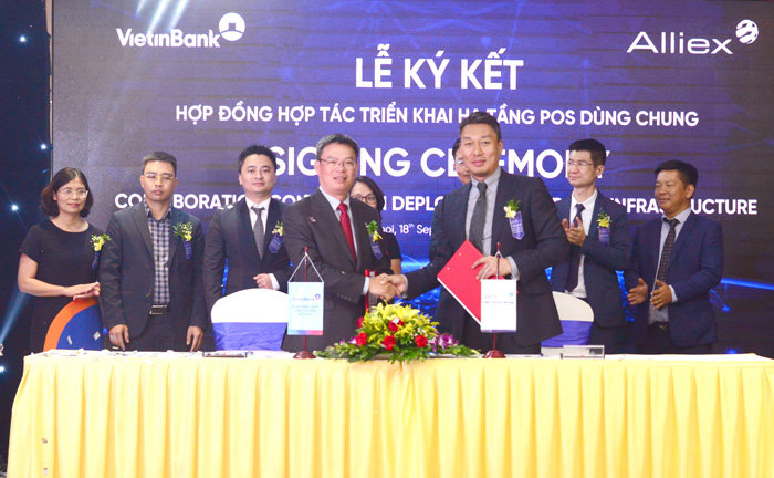 VietinBank và Alliex chính thức ký Hợp đồng hợp tác.