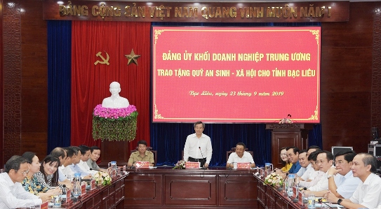 Quang cảnh buổi làm việc.