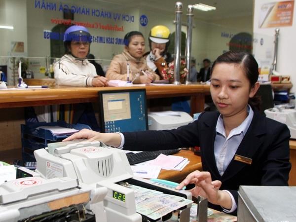 Giao dịch tại BIDV. 