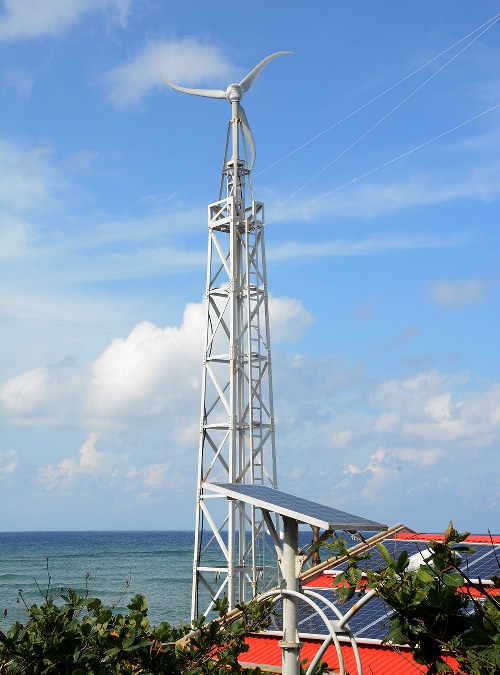 Hệ thống điện gió và điện mặt trời tại đảo Trường Sa Đông