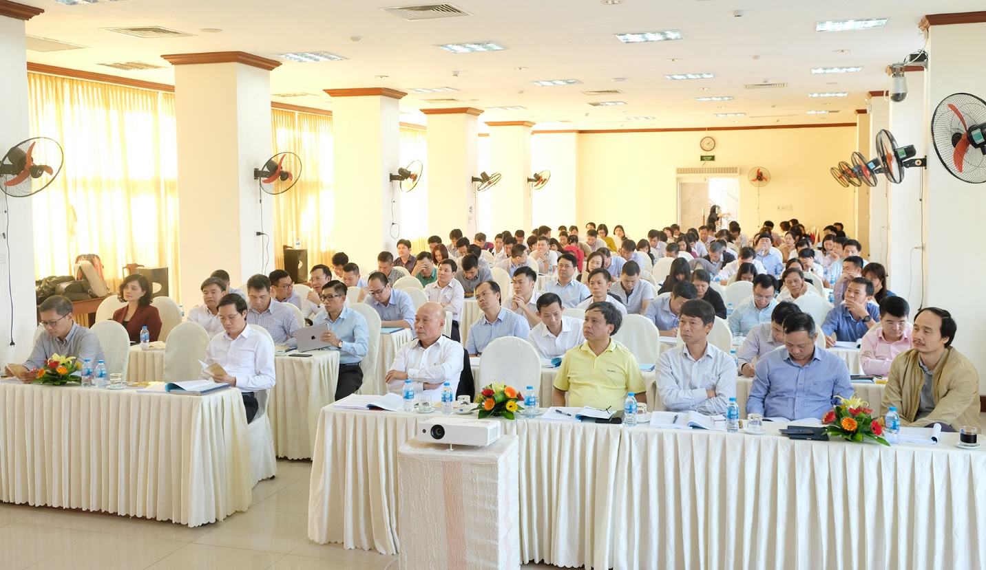 Các đại biểu dự Hội nghị.