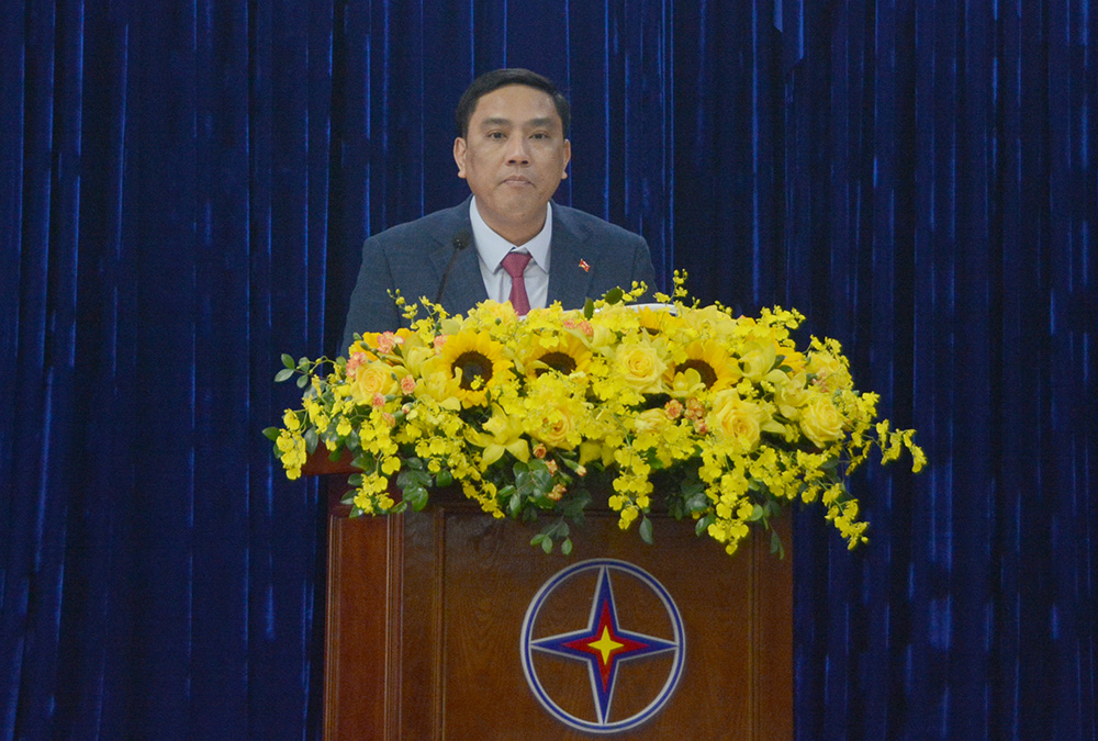 Đồng chí Hoàng Giang